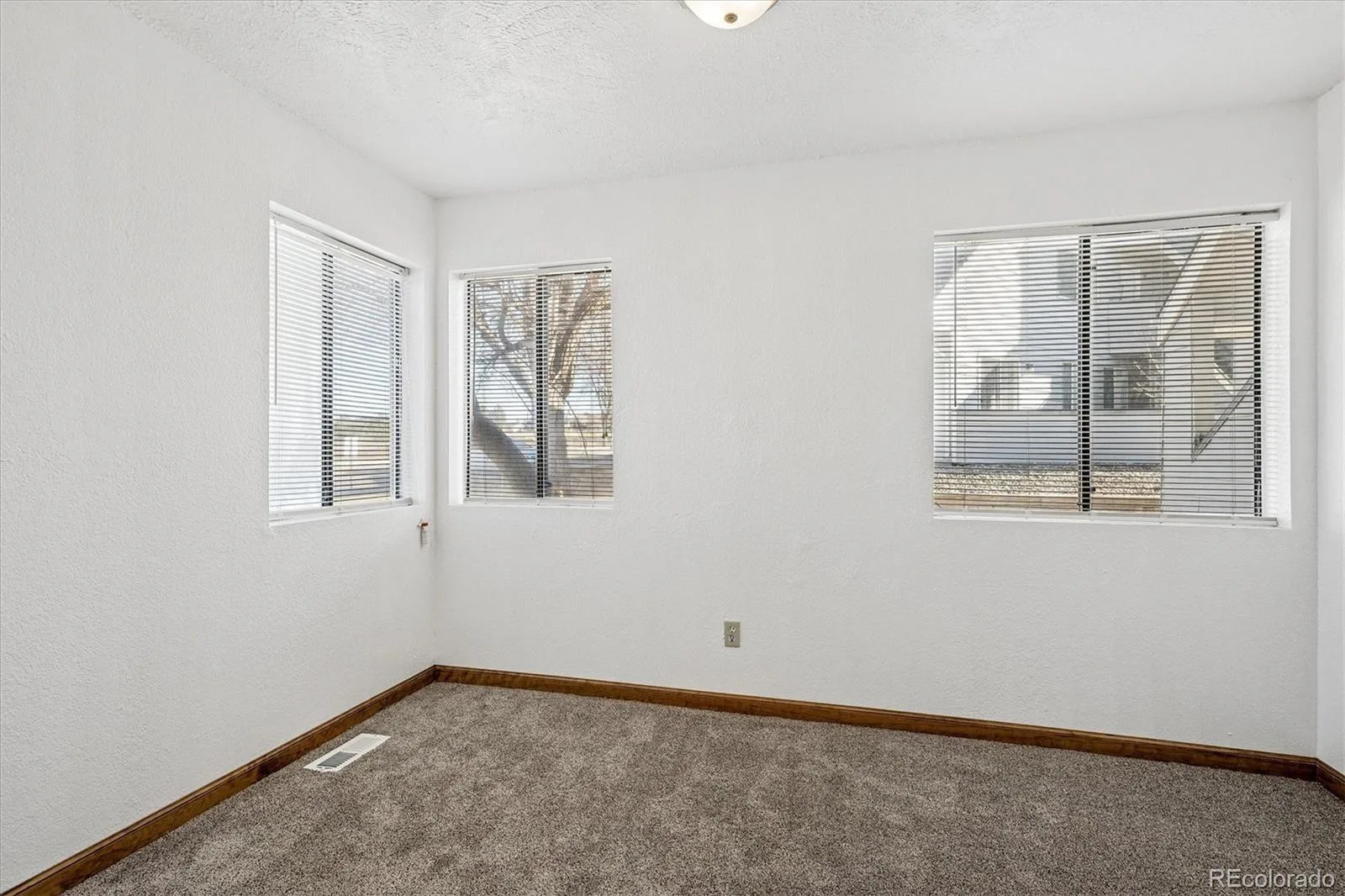 17050 E Ford Drive #102 Aurora CO 80017 MLS #REC7383937 06012026132308 1600 12