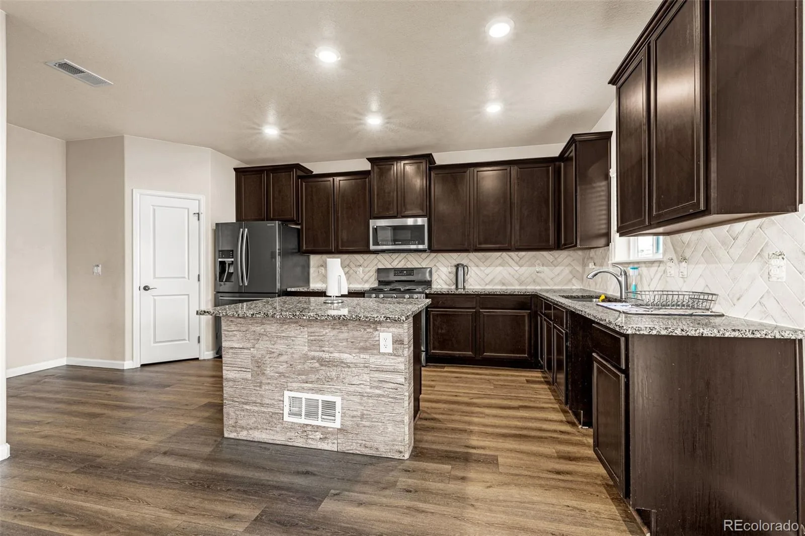 8812 Ventura Street Commerce City CO 80022 MLS #REC7384811 06102026181814 1600 8