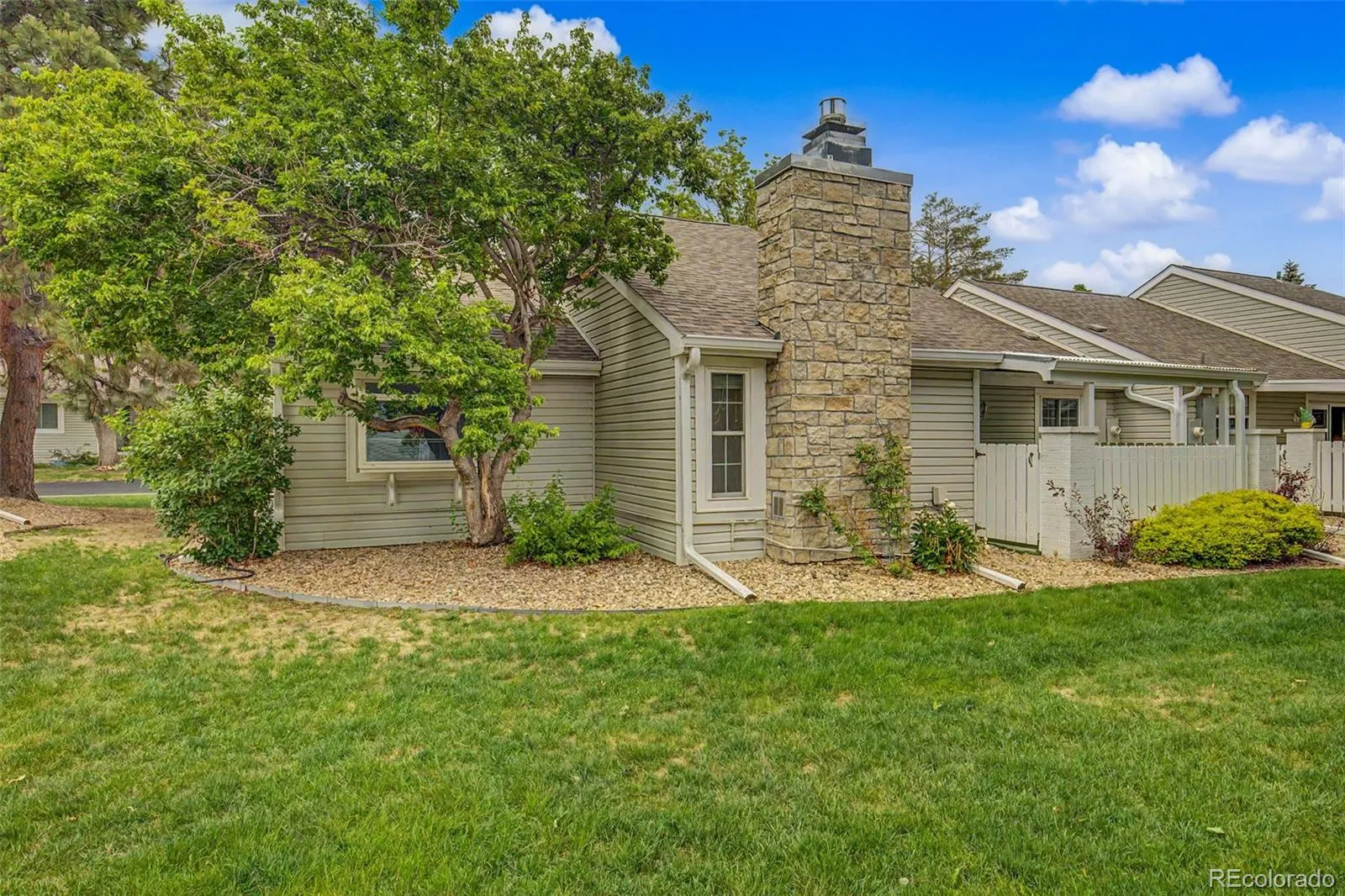 14233 E Marina Drive Aurora CO 80014 MLS #REC7386175 05282026020833 1600 32