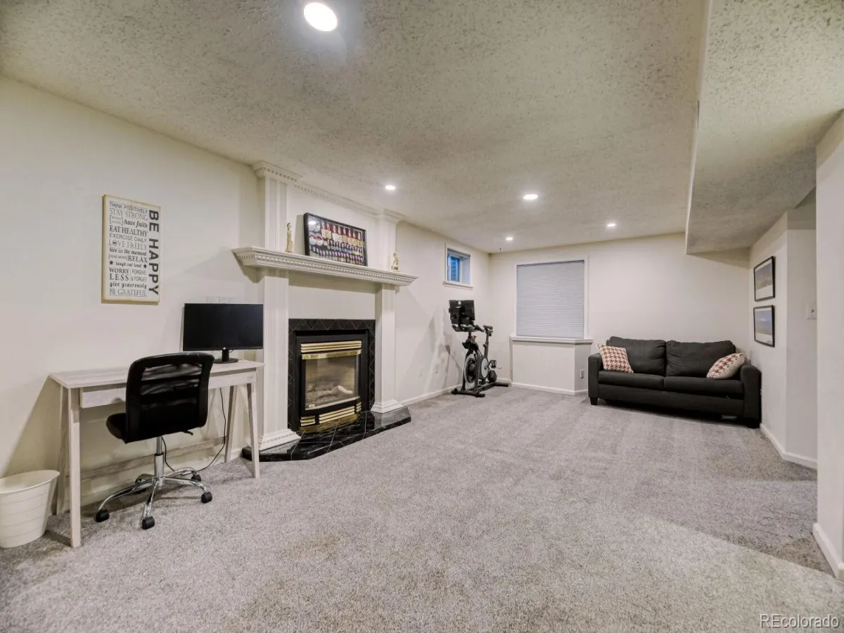 8198 W 81st Drive Arvada CO 80005 MLS #REC7386806 04232026183605 1200 11