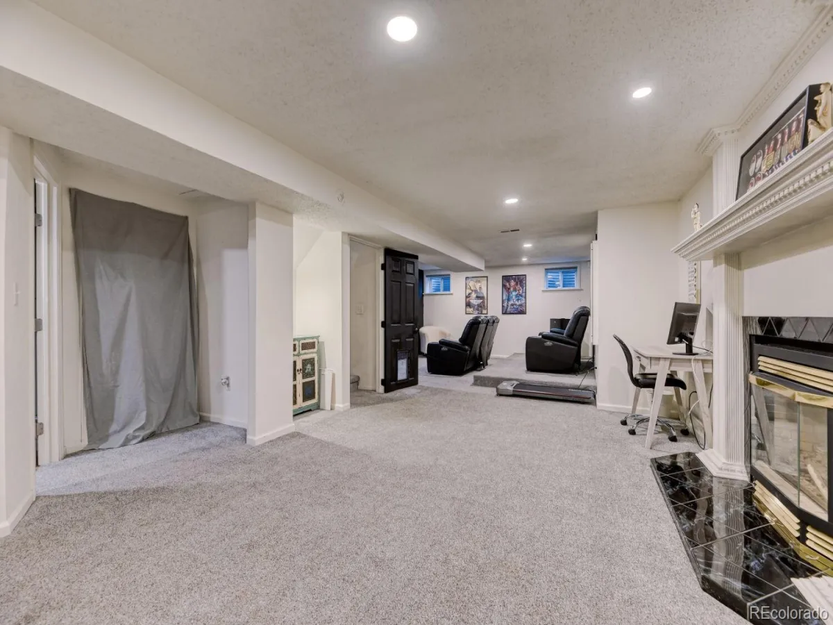 8198 W 81st Drive Arvada CO 80005 MLS #REC7386806 04232026183605 1200 12