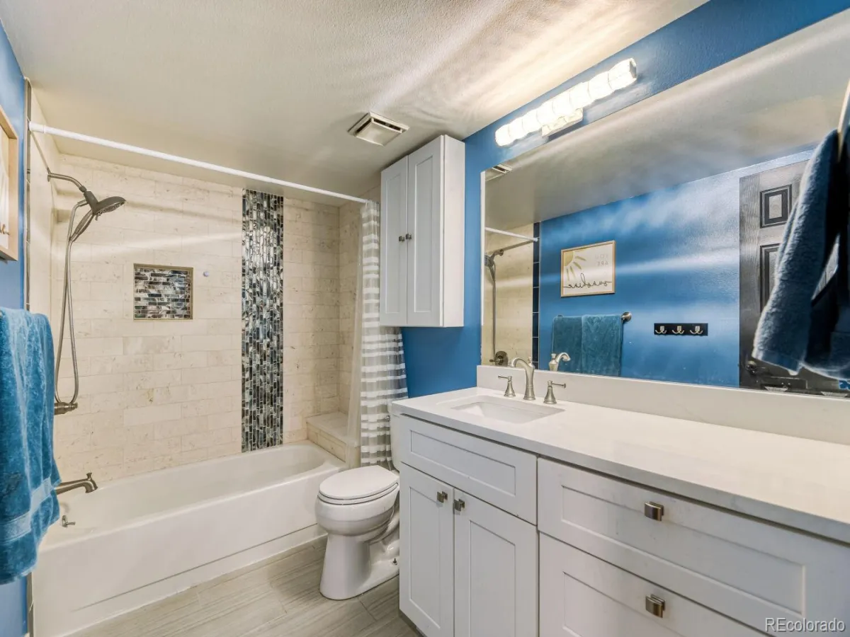8198 W 81st Drive Arvada CO 80005 MLS #REC7386806 04232026183605 1200 22