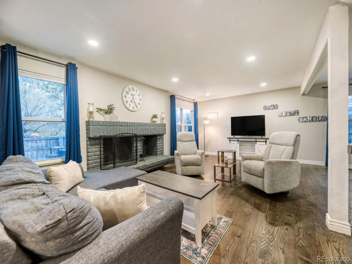 8198 W 81st Drive Arvada CO 80005 MLS #REC7386806 04232026183605 1200 9