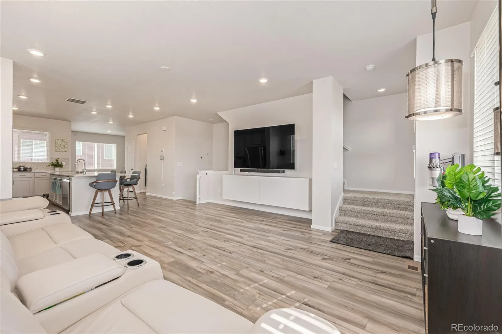 16586 Shoshone Place Broomfield CO 80023 | MLS #REC7387103 06192026234919 1600 7