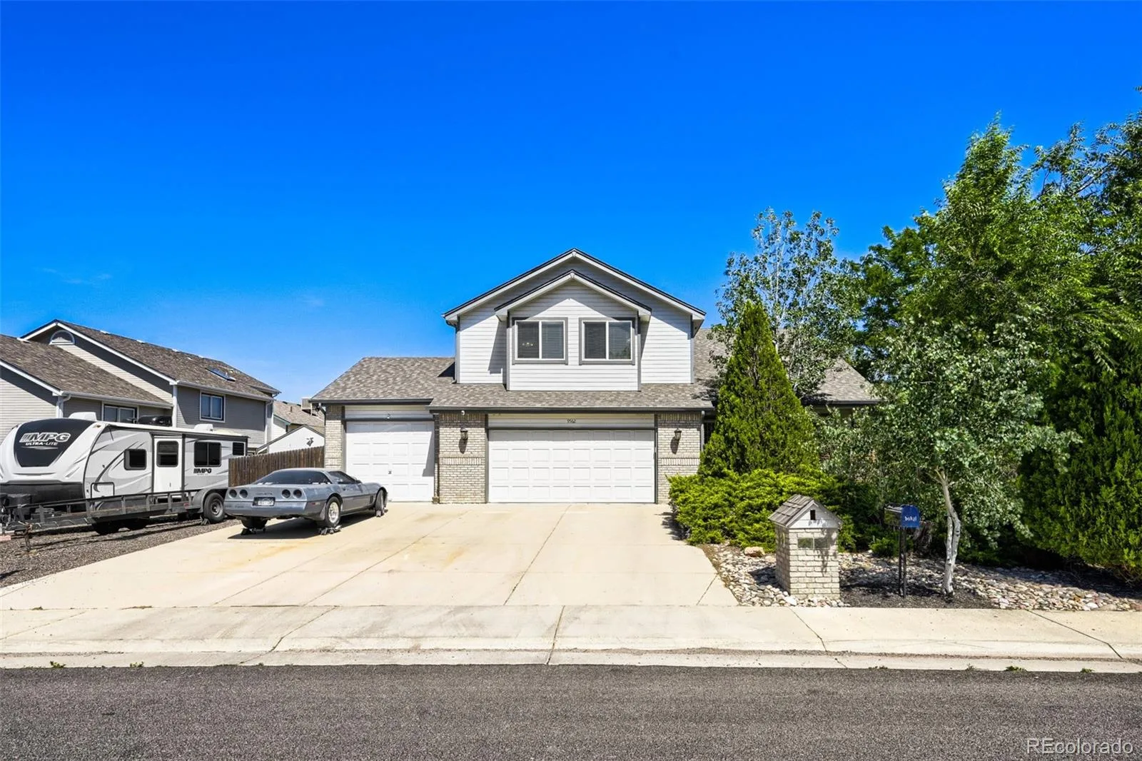 9562 Vance Court Broomfield CO 80021 MLS #REC7391040 06162026222409 1600 2