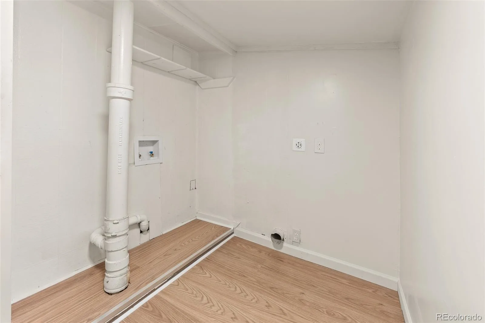 1272 Ulster Street Denver CO 80220 | MLS #REC7395267 08072026165958 1600 27