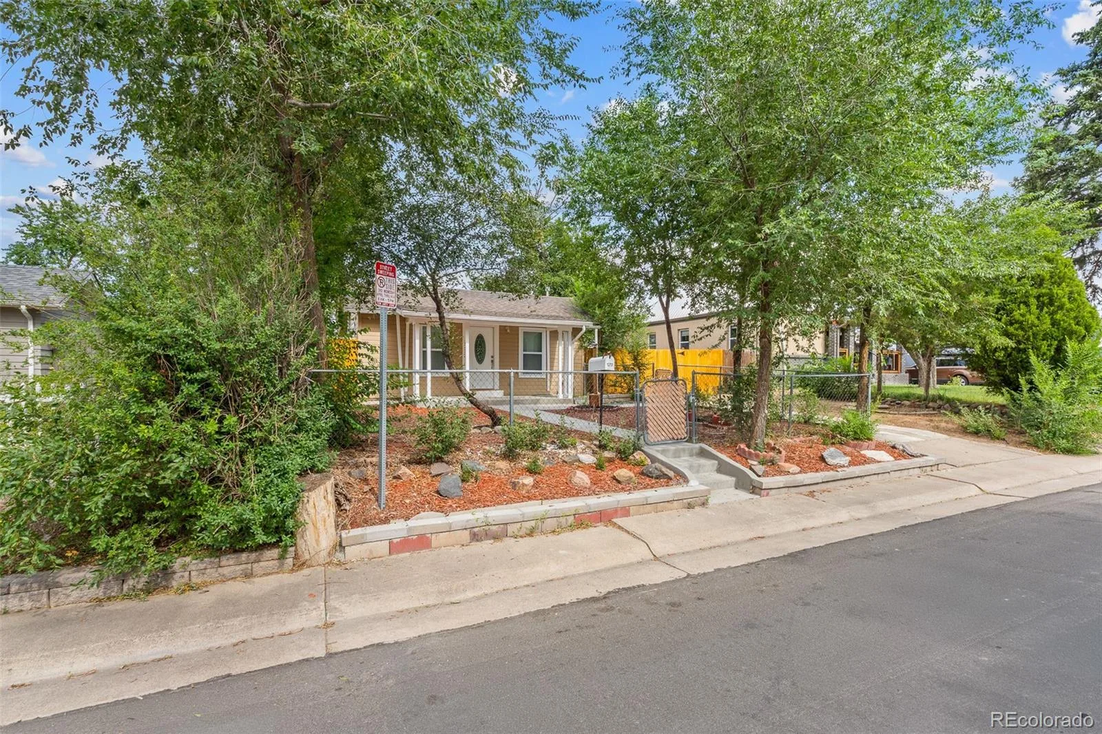 1272 Ulster Street Denver CO 80220 | MLS #REC7395267 08072026165958 1600 6