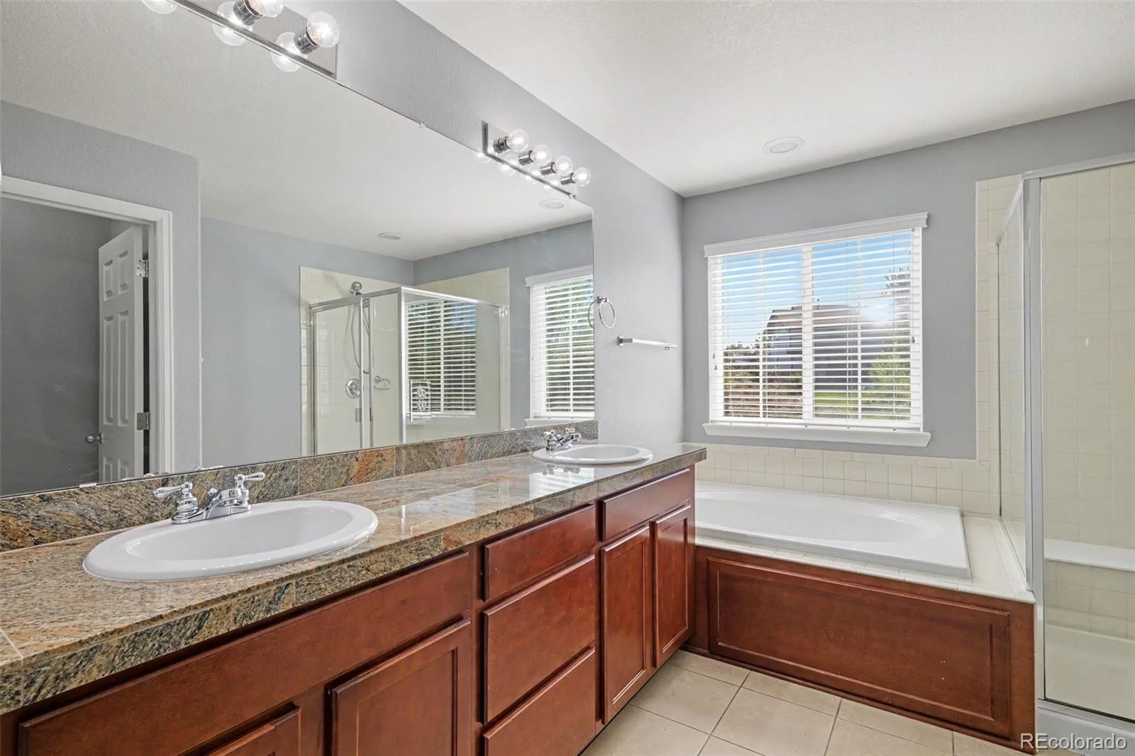 6340 S Langdale Way Aurora CO 80016 MLS #REC7396983 06232026223634 1600 24