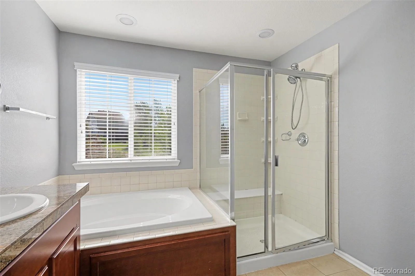 6340 S Langdale Way Aurora CO 80016 MLS #REC7396983 06232026223634 1600 25