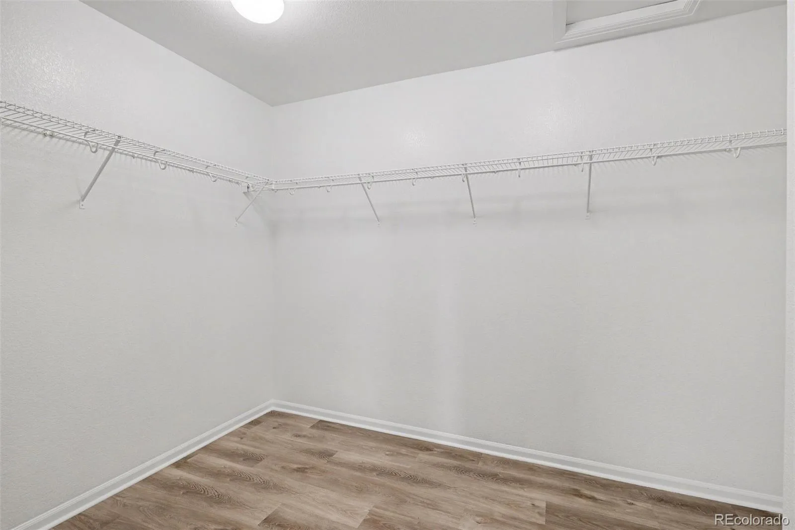 6340 S Langdale Way Aurora CO 80016 MLS #REC7396983 06232026223634 1600 26