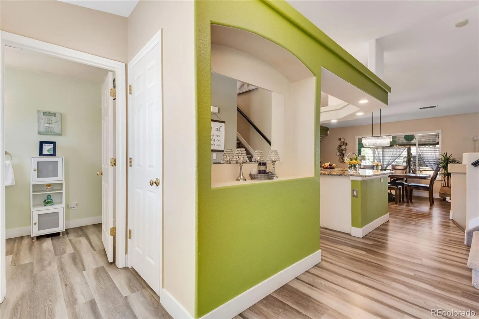 19573 E 40th Drive Denver CO 80249 MLS #REC7398031 04152026023616 1600 13