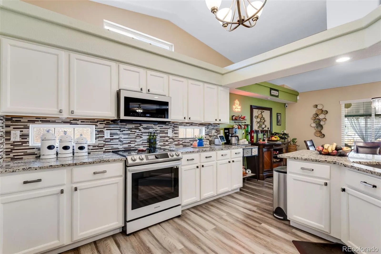 19573 E 40th Drive Denver CO 80249 MLS #REC7398031 04152026023616 1600 16