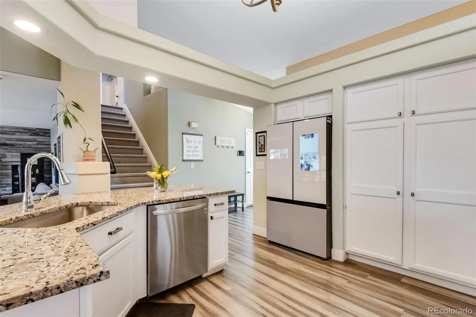19573 E 40th Drive Denver CO 80249 MLS #REC7398031 04152026023616 1600 19