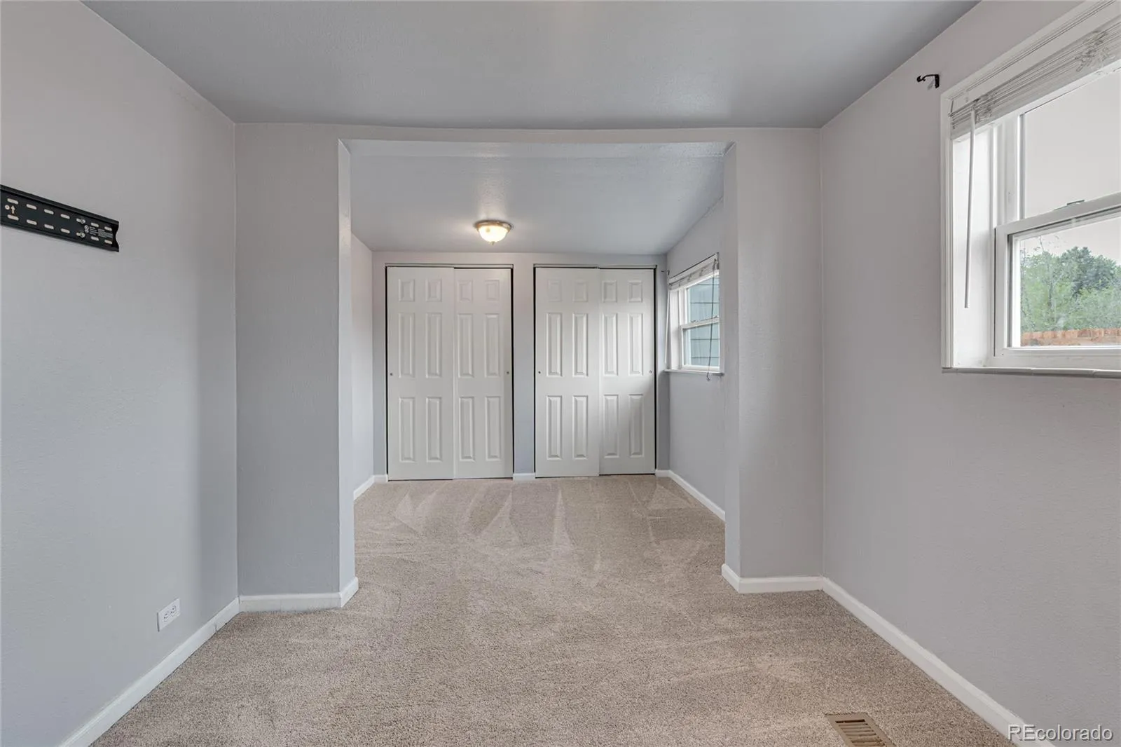 1301 S Wolff Street Denver CO 80219 MLS #REC7398989 04282026172433 1600 27