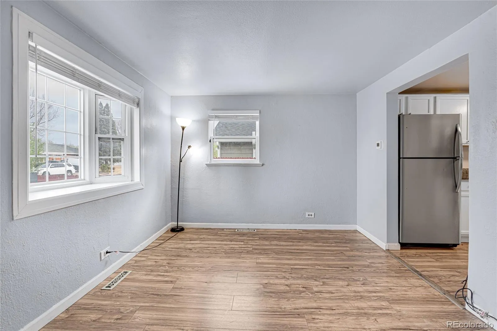 1301 S Wolff Street Denver CO 80219 MLS #REC7398989 04282026172433 1600 32
