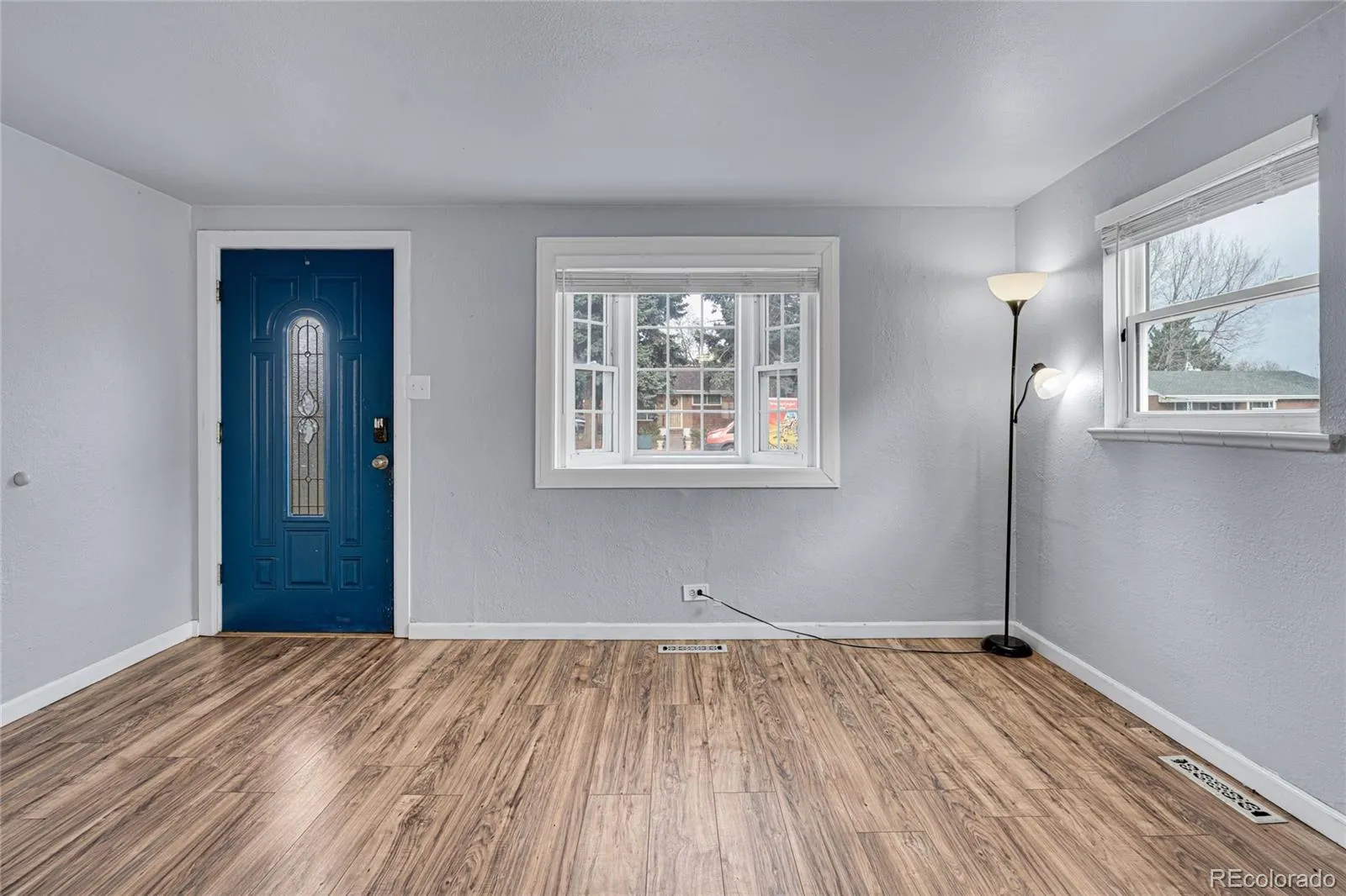 1301 S Wolff Street Denver CO 80219 MLS #REC7398989 04282026172433 1600 5
