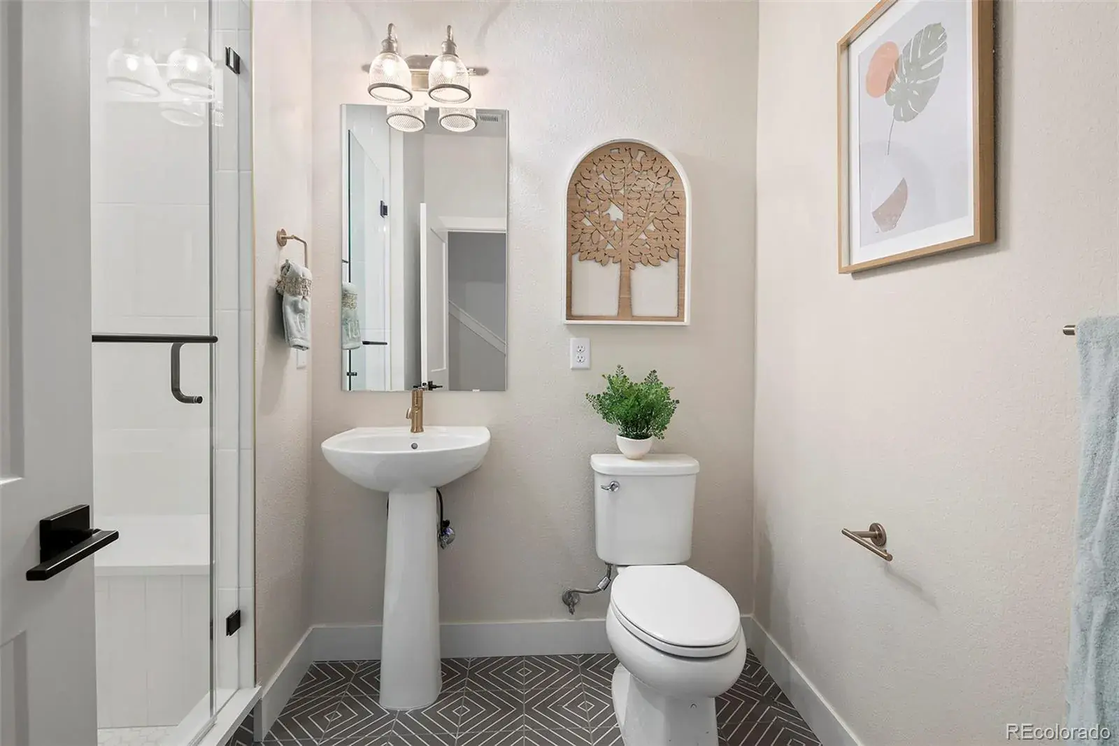 888 S Valentia Street #16-102 Denver CO 80247 MLS #REC7399704 11122025005235 1600 5