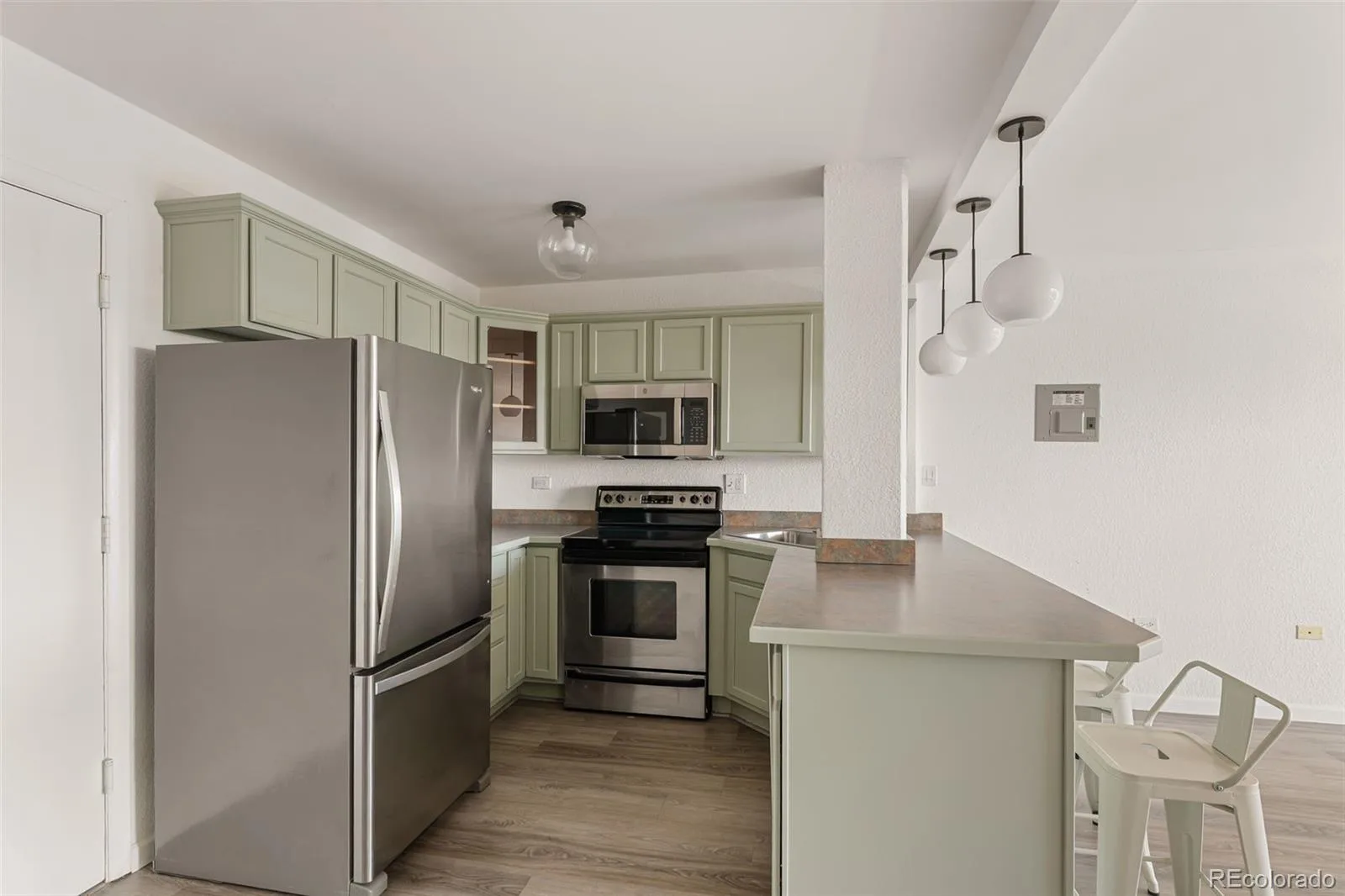 909 N Logan Street #11I Denver CO 80203 | MLS #REC7402343 07232026000954 1600 3