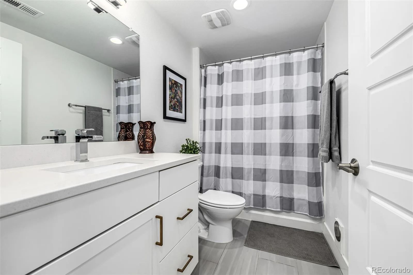 6820 E Lowry Boulevard Denver CO 80230 | MLS #REC7402611 06242026234836 1600 29