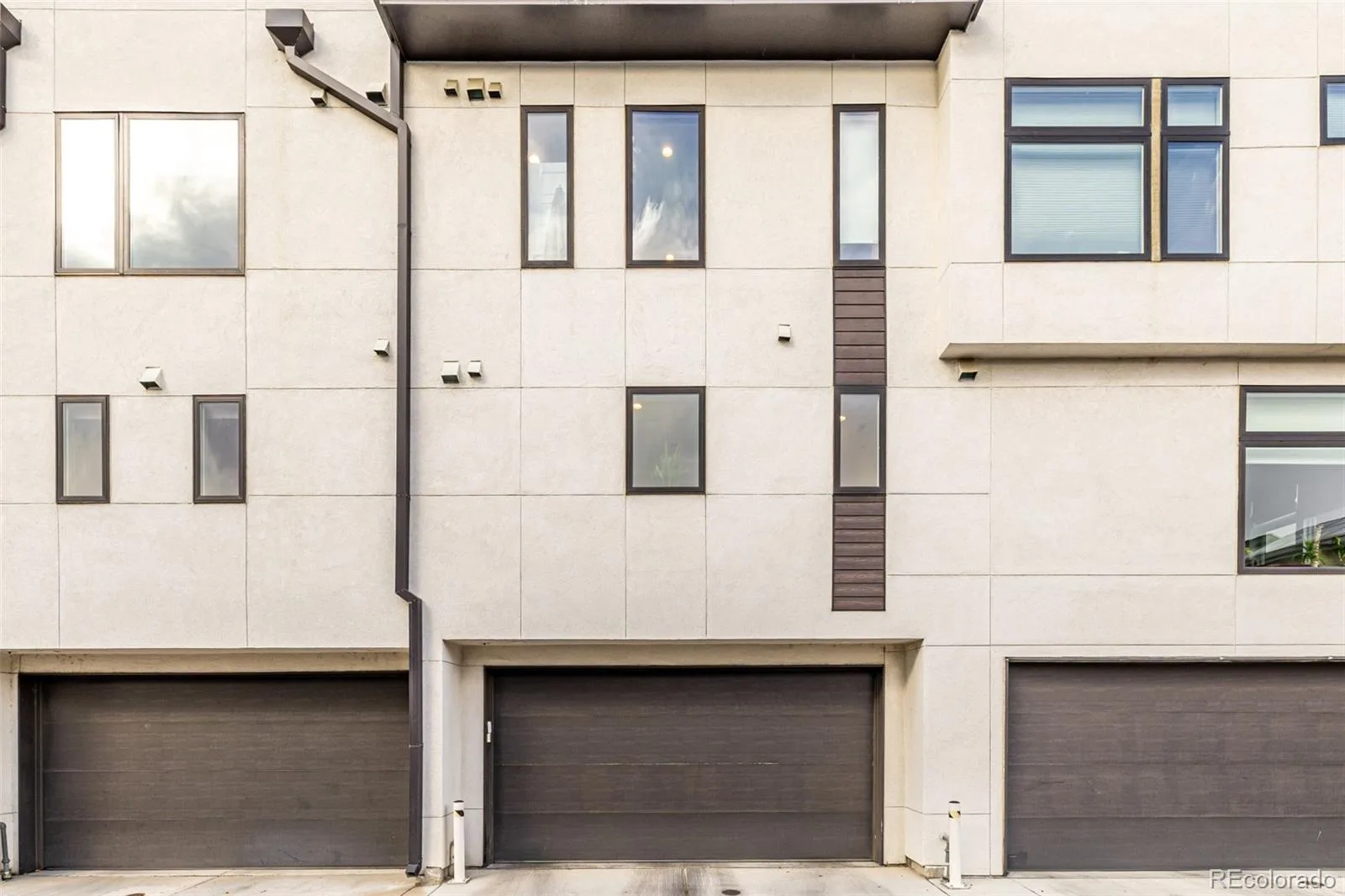 6820 E Lowry Boulevard Denver CO 80230 | MLS #REC7402611 06242026234836 1600 38