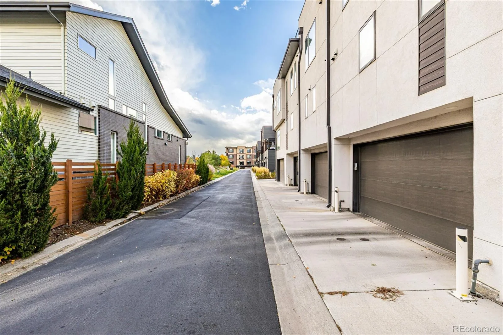 6820 E Lowry Boulevard Denver CO 80230 | MLS #REC7402611 06242026234836 1600 40
