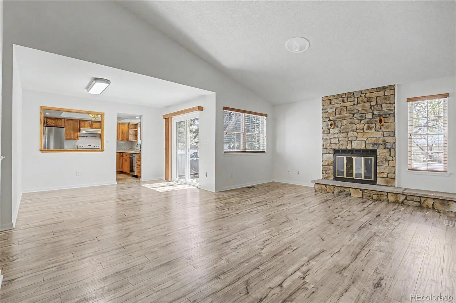 14287 E Marina Drive Aurora CO 80014 MLS #REC7402902 04202026222107 1600 2