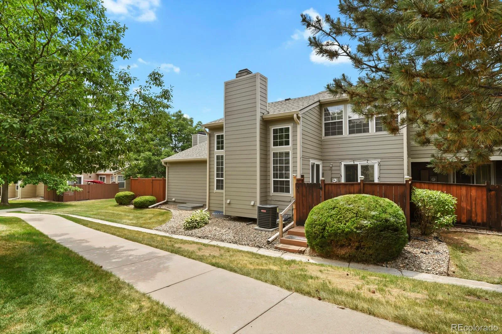 7583 W Euclid Drive Littleton CO 80123 | MLS #REC7404203 06252026014106 1600 35