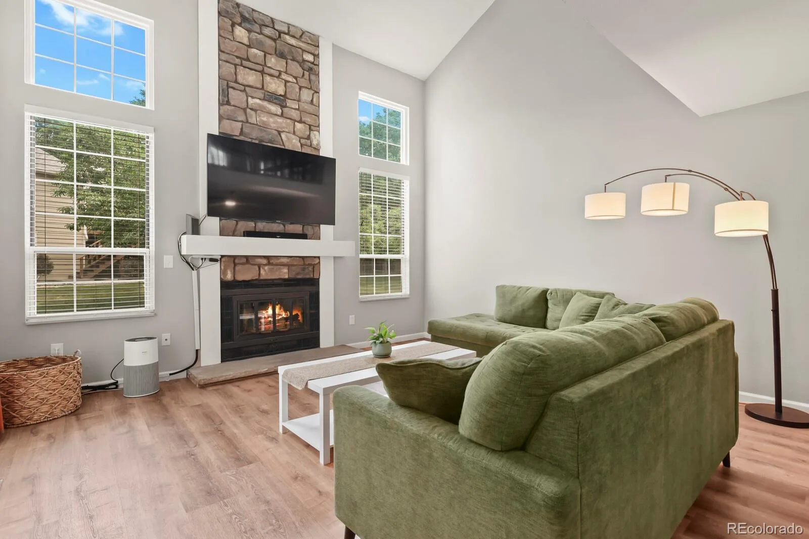 7583 W Euclid Drive Littleton CO 80123 | MLS #REC7404203 06252026014106 1600 7