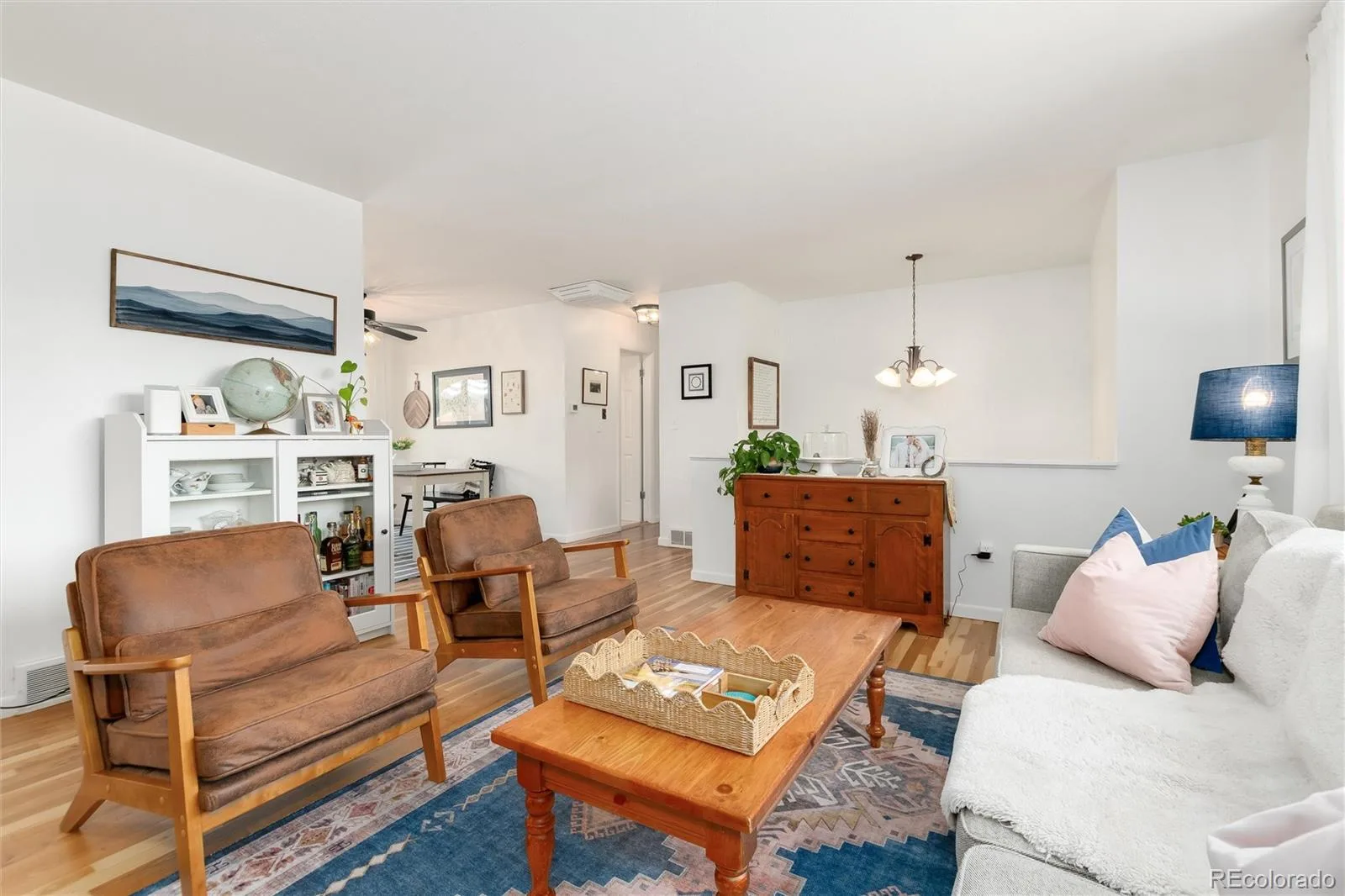 7175 S Penrose Court Centennial CO 80122 | MLS #REC7404761 08192026195654 1600 5