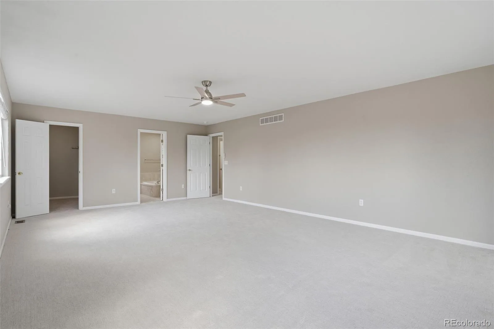 19102 E Crestridge Circle Aurora CO 80015 | MLS #REC7405542 08262026181633 1600 10