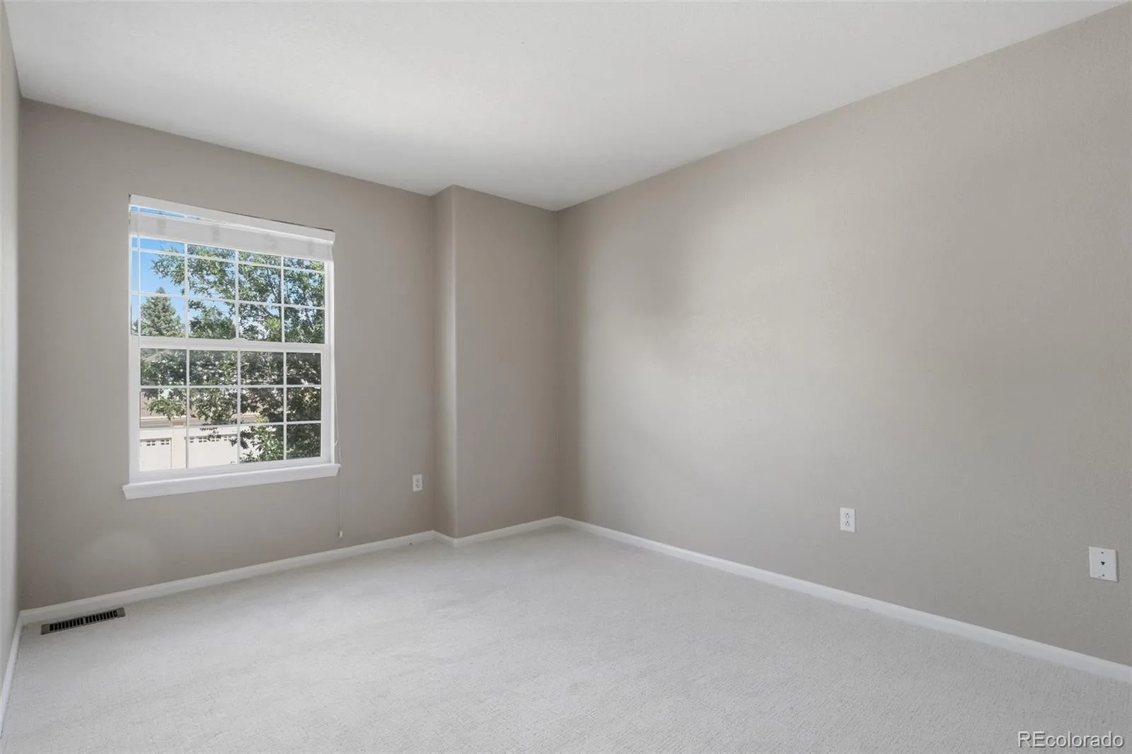 19102 E Crestridge Circle Aurora CO 80015 | MLS #REC7405542 08262026181633 1600 15
