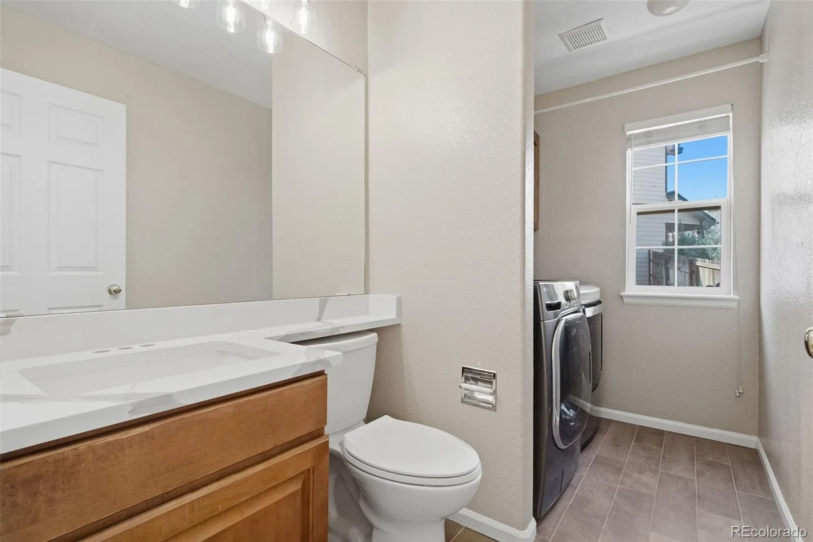 19102 E Crestridge Circle Aurora CO 80015 | MLS #REC7405542 08262026181633 1600 18