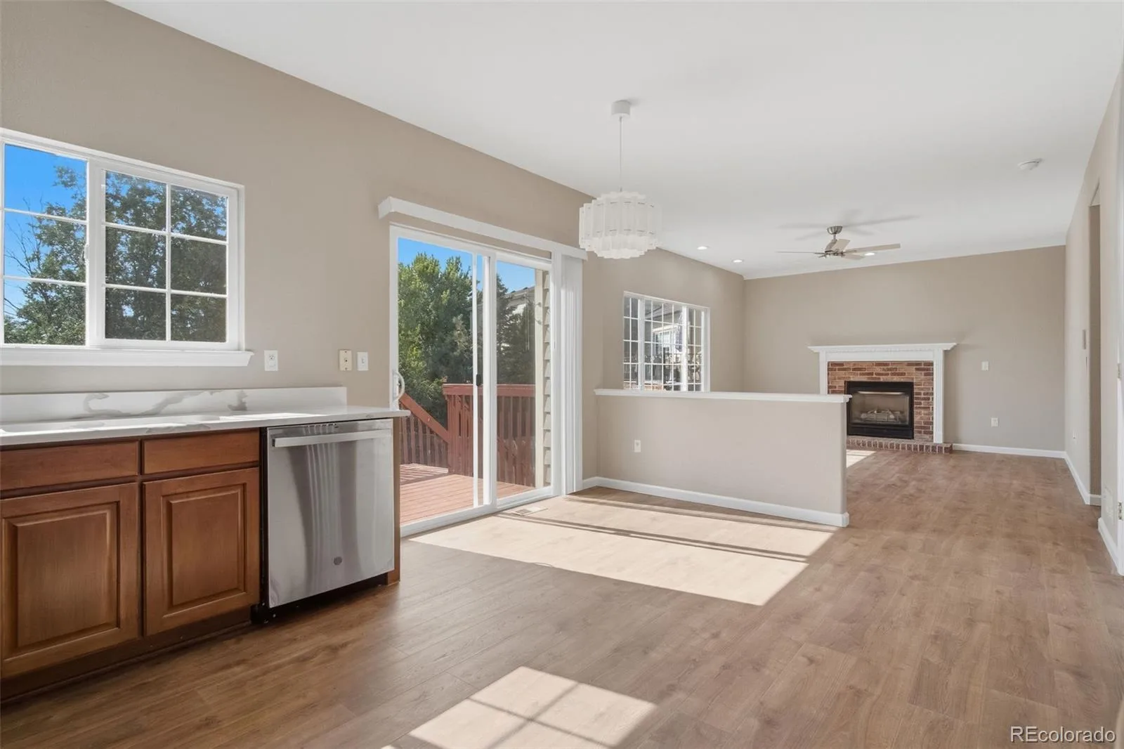 19102 E Crestridge Circle Aurora CO 80015 | MLS #REC7405542 08262026181633 1600 5