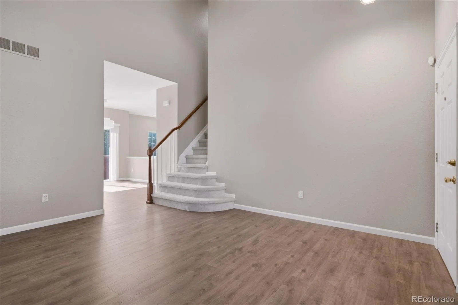19102 E Crestridge Circle Aurora CO 80015 | MLS #REC7405542 08262026181633 1600 9