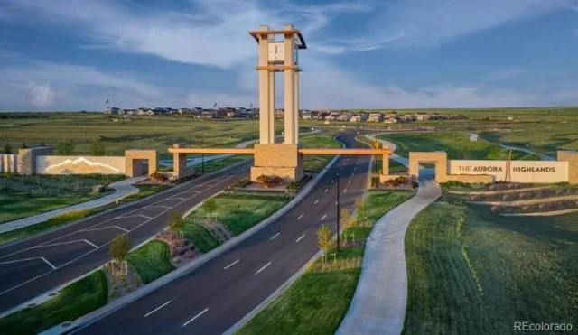 23722 E 33rd Place Aurora CO 80019 | MLS #REC7406159 08212026162459 640 24