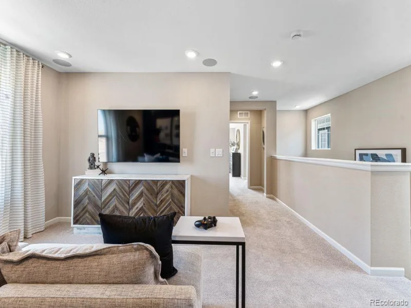23722 E 33rd Place Aurora CO 80019 | MLS #REC7406159 08212026162459 800 16