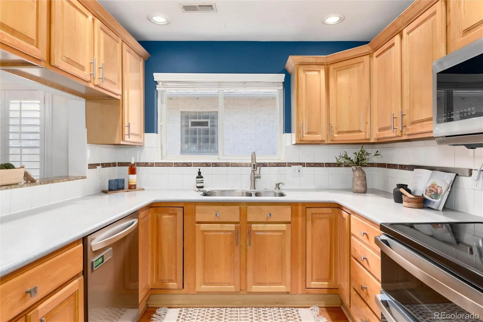 1921 S Sherman Street Denver CO 80210 MLS #REC7406530 06112026165041 1600 12