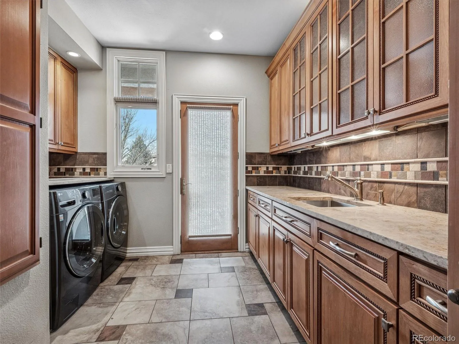 5701 S Aspen Court Greenwood Village CO 80121 | MLS #REC7408083 08272026205502 1600 17