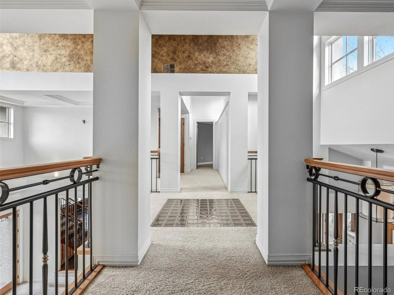 5701 S Aspen Court Greenwood Village CO 80121 | MLS #REC7408083 08272026205502 1600 25
