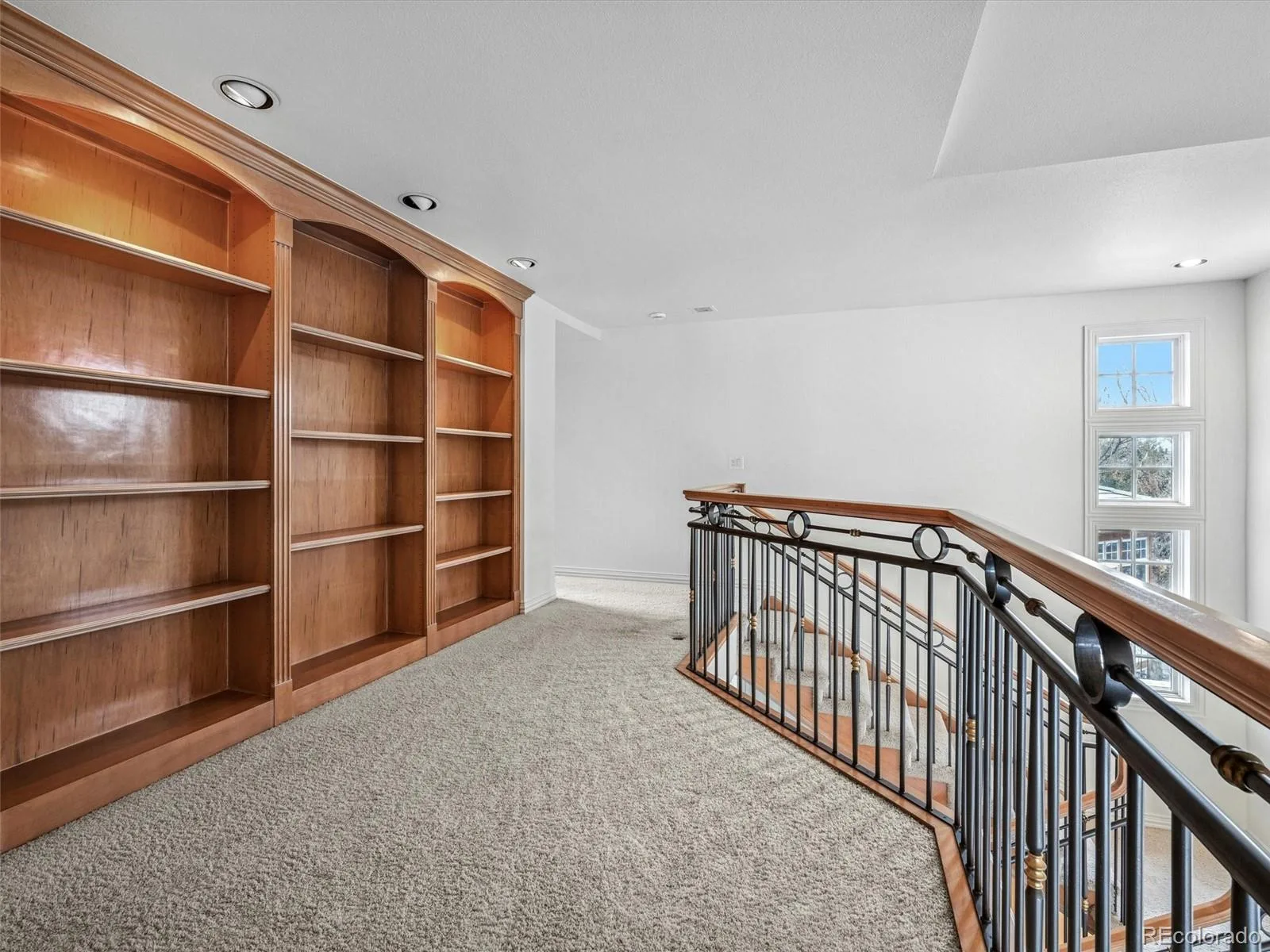 5701 S Aspen Court Greenwood Village CO 80121 | MLS #REC7408083 08272026205502 1600 26