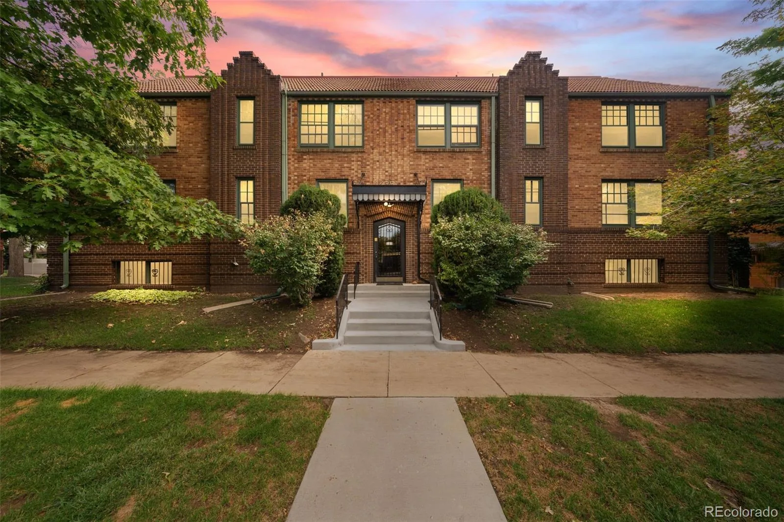 3850 E 17th Avenue #5 Denver CO 80206 | MLS #REC7408300 08202026195007 1600 1
