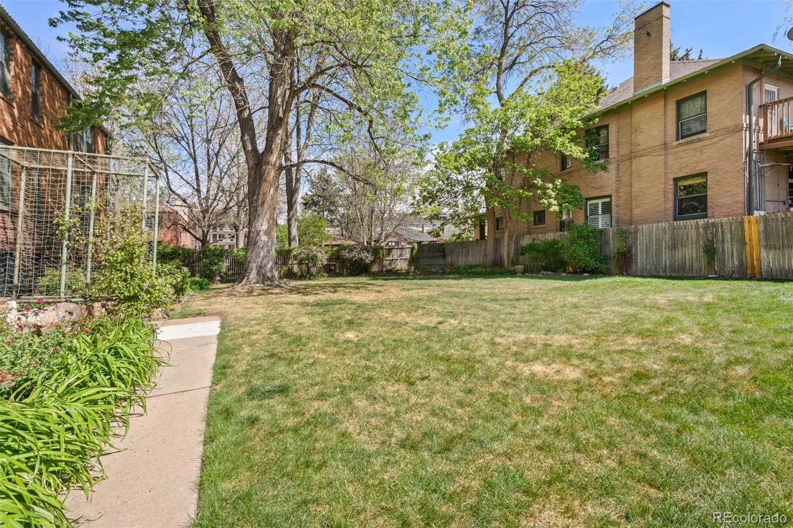 3850 E 17th Avenue #5 Denver CO 80206 | MLS #REC7408300 08202026195007 1600 19