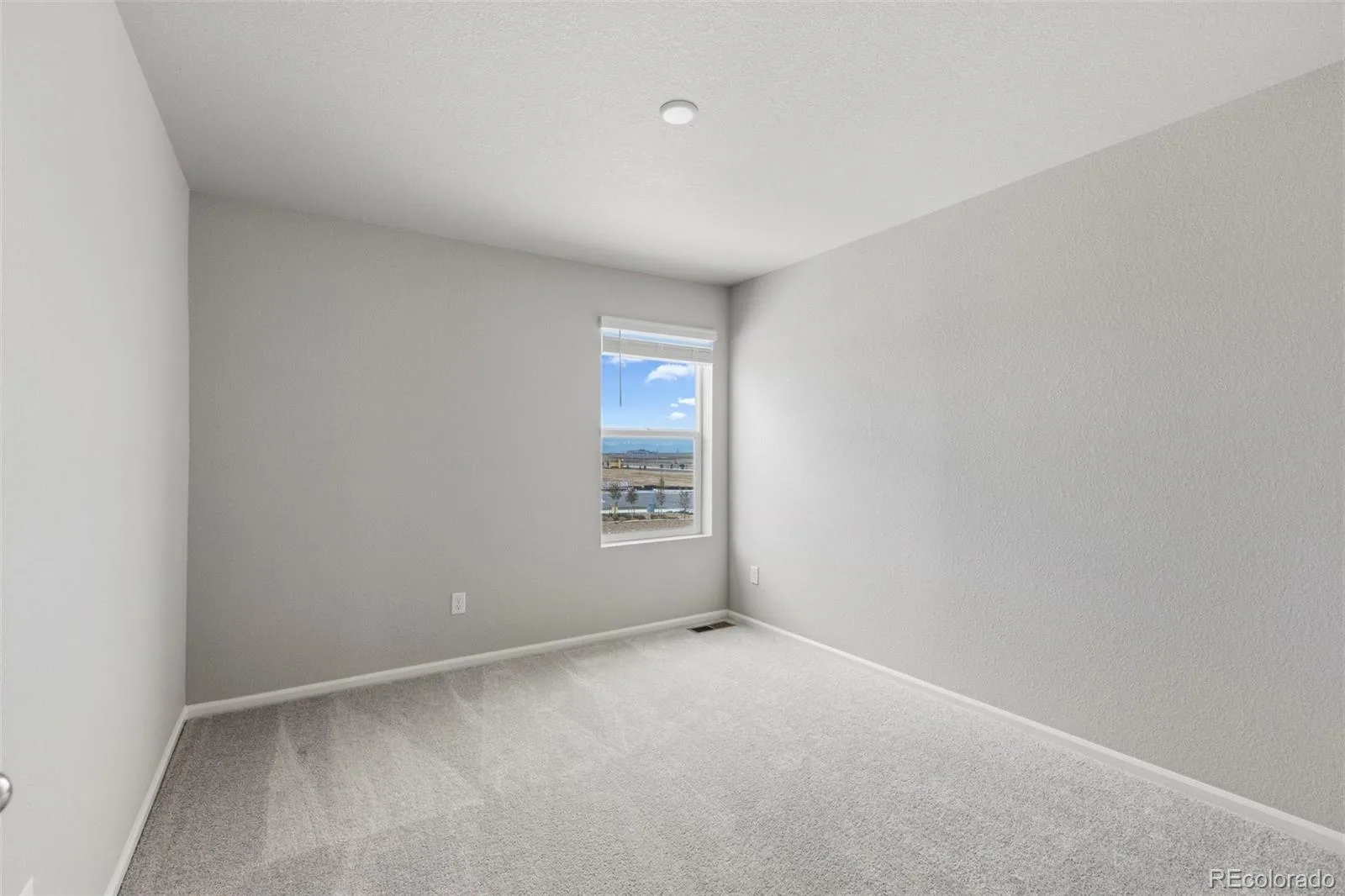 5496 N Elk Street Aurora CO 80019 | MLS #REC7408825 07242026185636 1600 18
