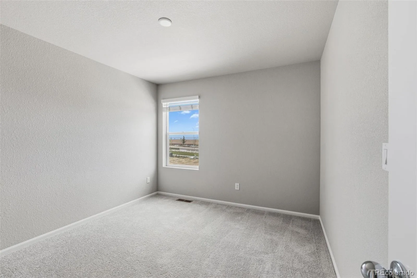 5496 N Elk Street Aurora CO 80019 | MLS #REC7408825 07242026185636 1600 21