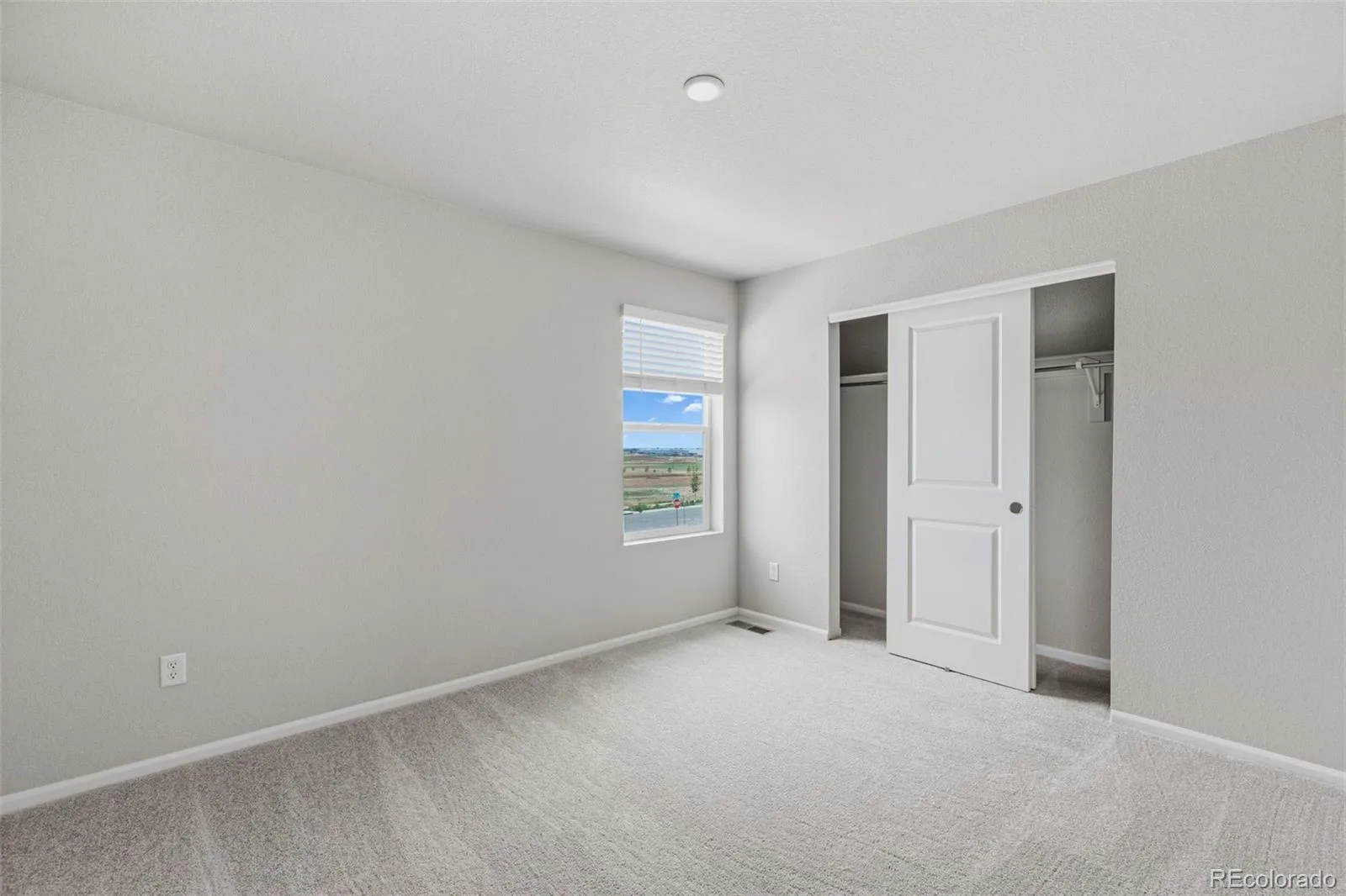 5496 N Elk Street Aurora CO 80019 | MLS #REC7408825 07242026185636 1600 22