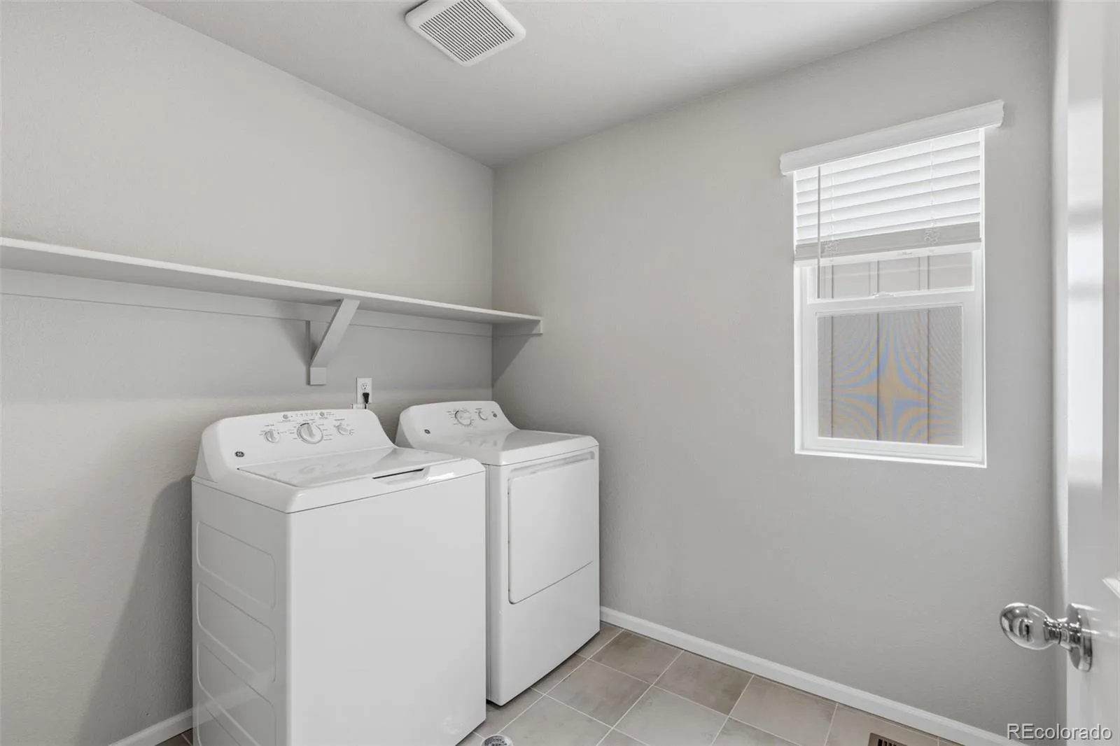 5496 N Elk Street Aurora CO 80019 | MLS #REC7408825 07242026185636 1600 23