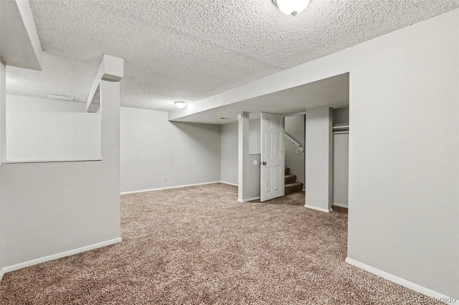 4386 S Blackhawk Way Aurora CO 80015 MLS #REC7409267 05202026062429 1600 16