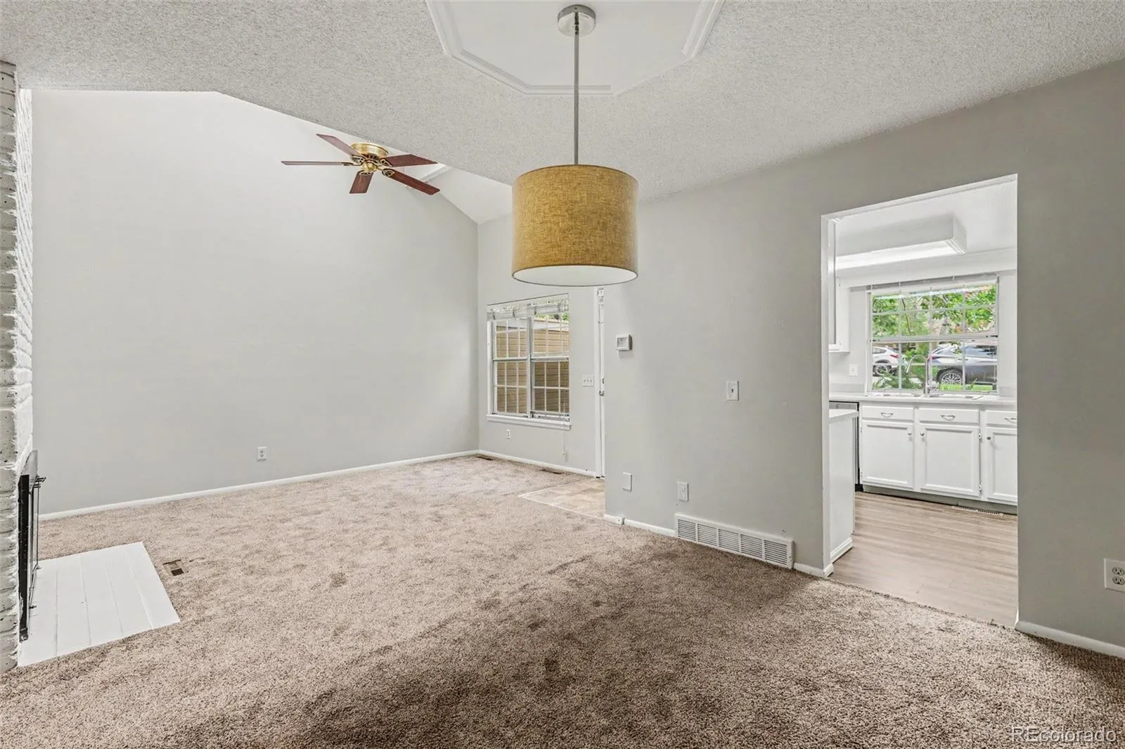 4386 S Blackhawk Way Aurora CO 80015 MLS #REC7409267 05202026062429 1600 5