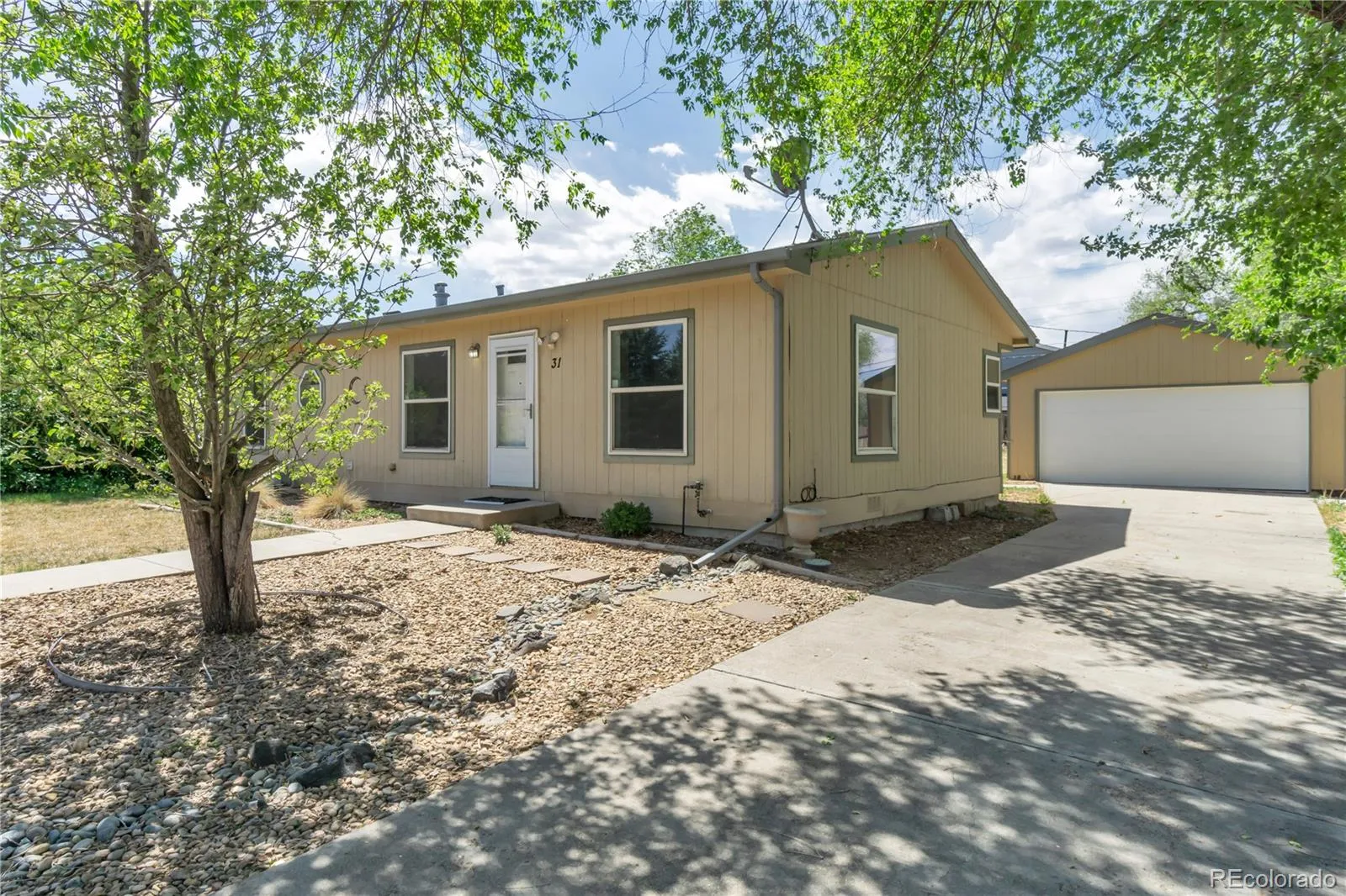 31 Jay Street Lakewood CO 80226 MLS #REC7409824 04242026165106 1600 2