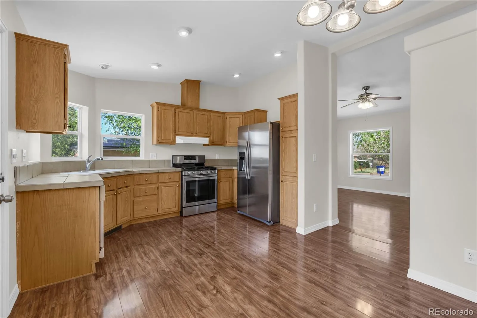 31 Jay Street Lakewood CO 80226 MLS #REC7409824 04242026165106 1600 8